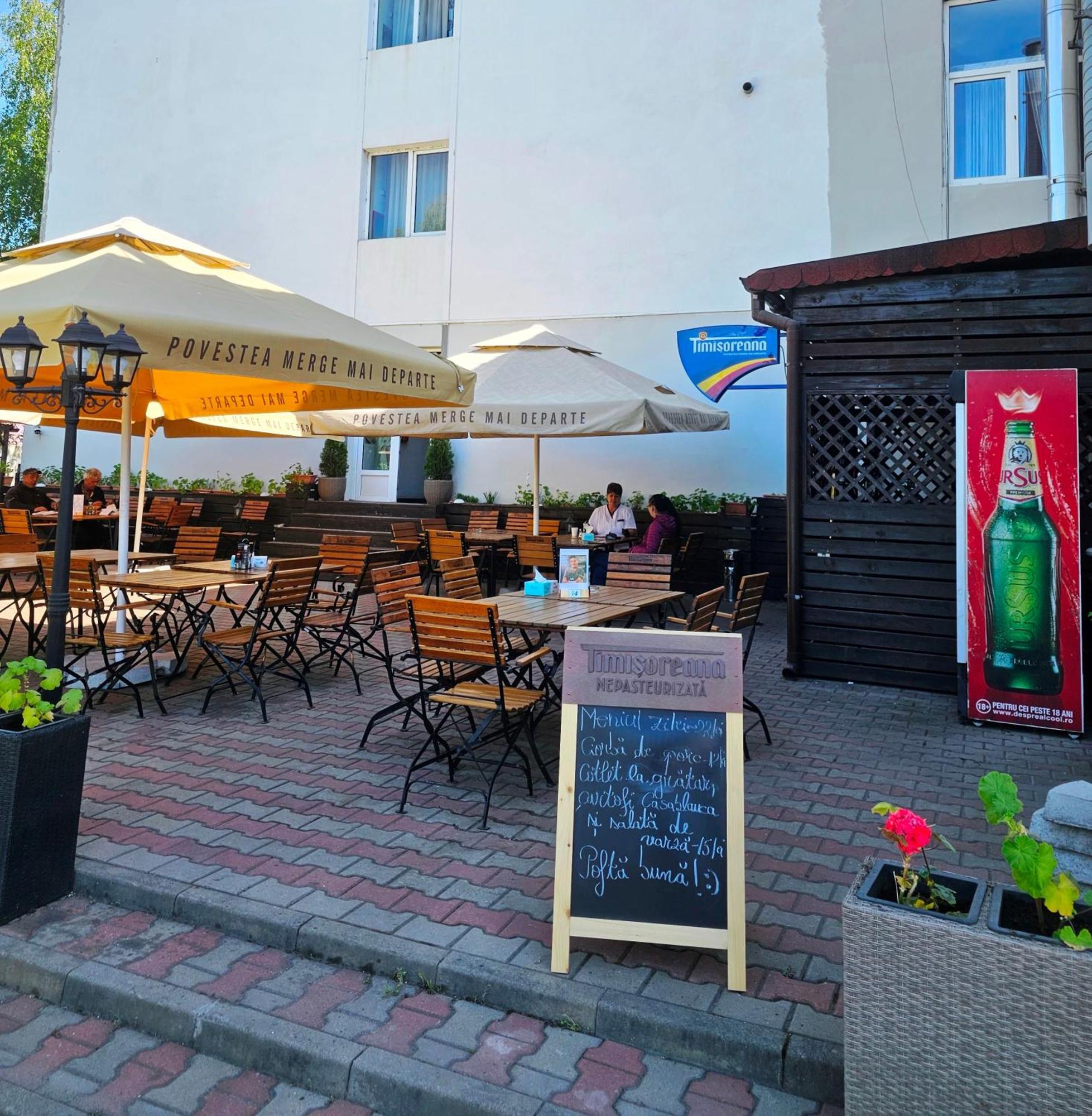 Casablanca Hostel Craiova Luaran gambar
