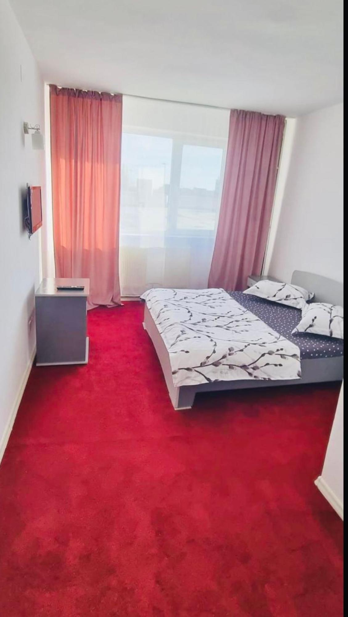 Casablanca Hostel Craiova Luaran gambar